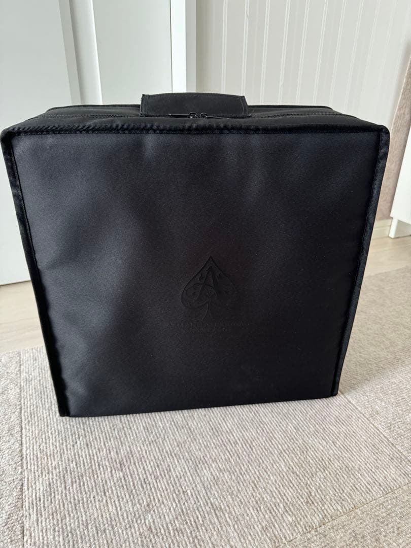 アルマンドブリニャックArmand de Brignac アタッシュケース