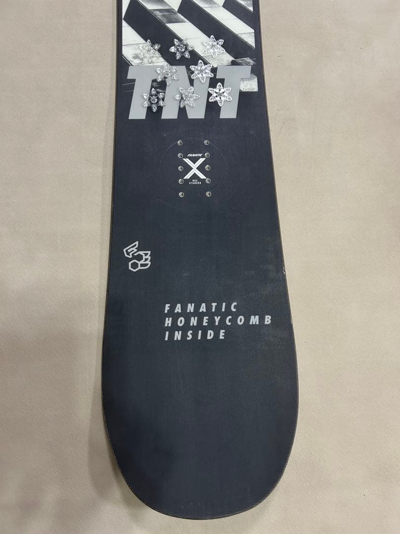 スノーボード　FNTC TNTC 143