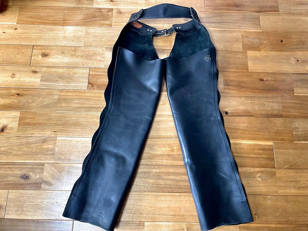 Funnyウェスタンレザー チャップス ヘビ革カスタム品