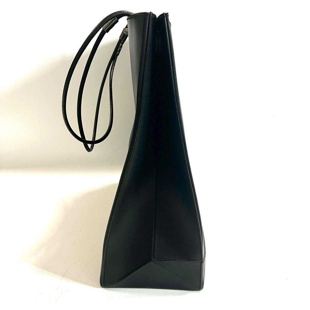 FENDI フェンディ トートバッグ ショッピング レザー ロゴ ハンド