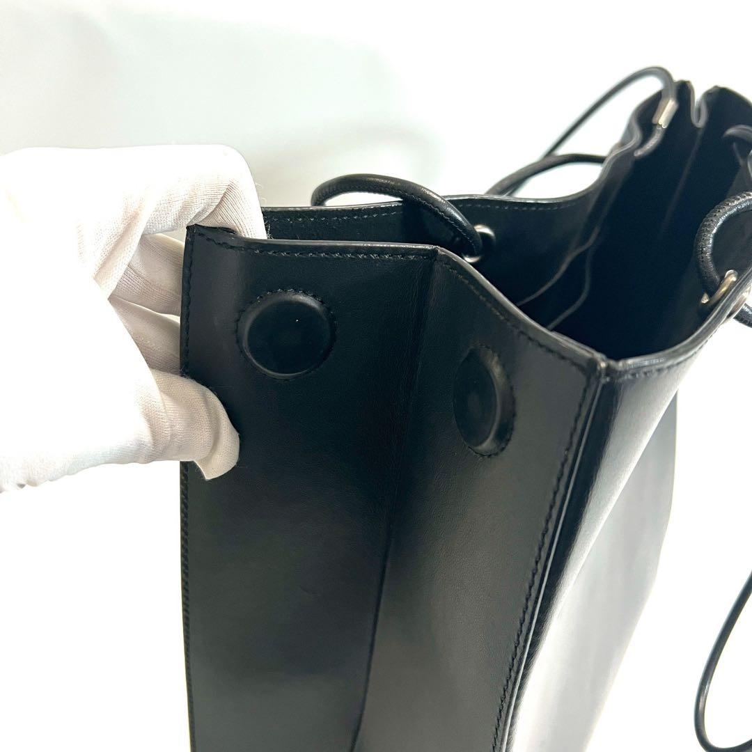 FENDI フェンディ トートバッグ ショッピング レザー ロゴ ハンド