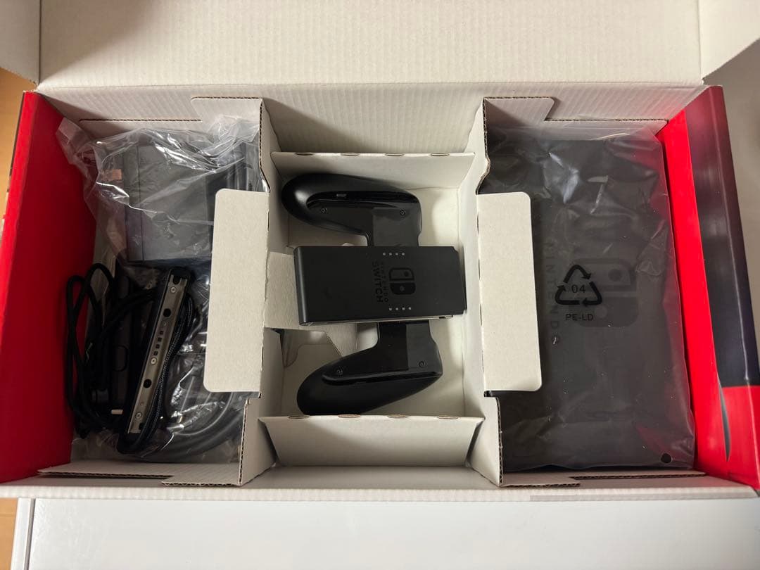 Nintendo Switch 本体　ソフト5本セット