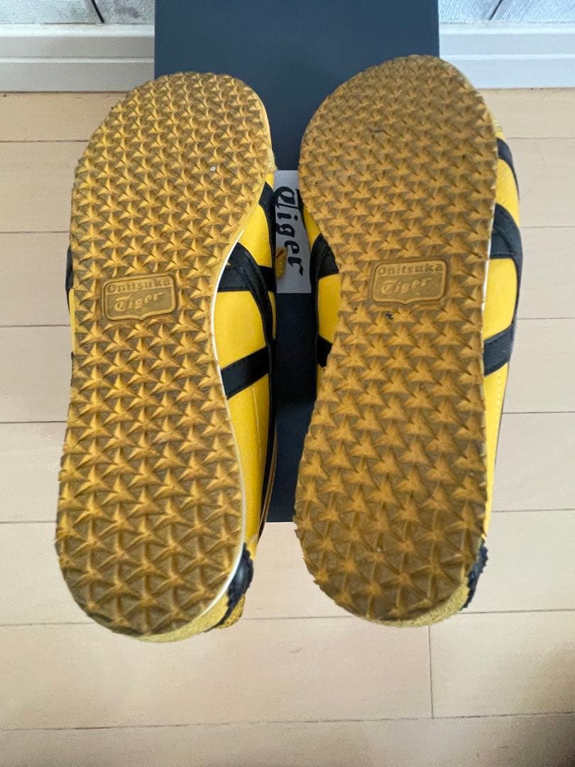 靴 Onitsuka Tiger Mexico 66 / yellow