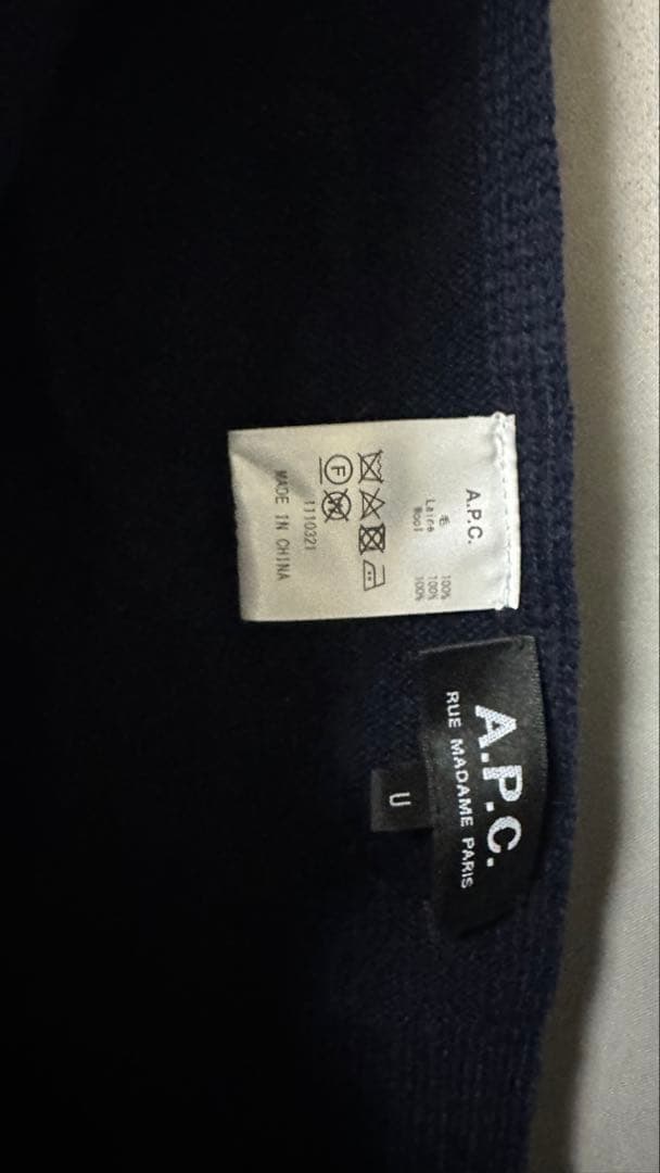 A.P.C. ネイビー マフラー THUN マフラー