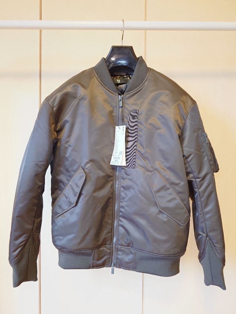 ユニクロ　+J復刻ハイブリッドダウンオーバーサイズMA1　Mサイズ　グレイ