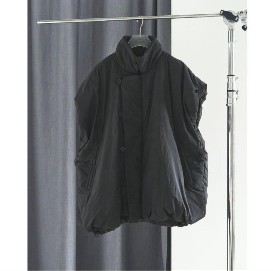 anuke Volume Over Vest ブラック　36 アンヌーク