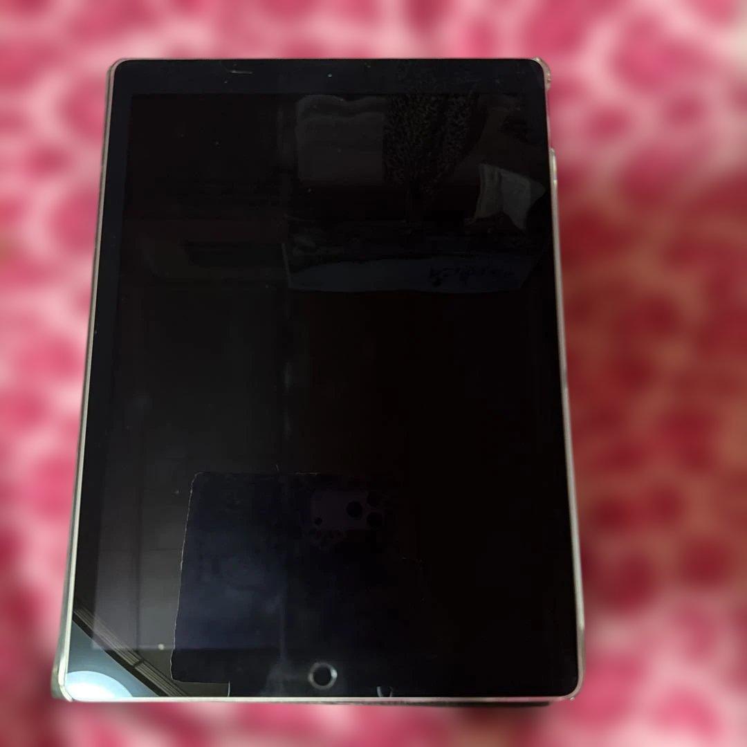 iPad Pro 12.9インチ　docomo