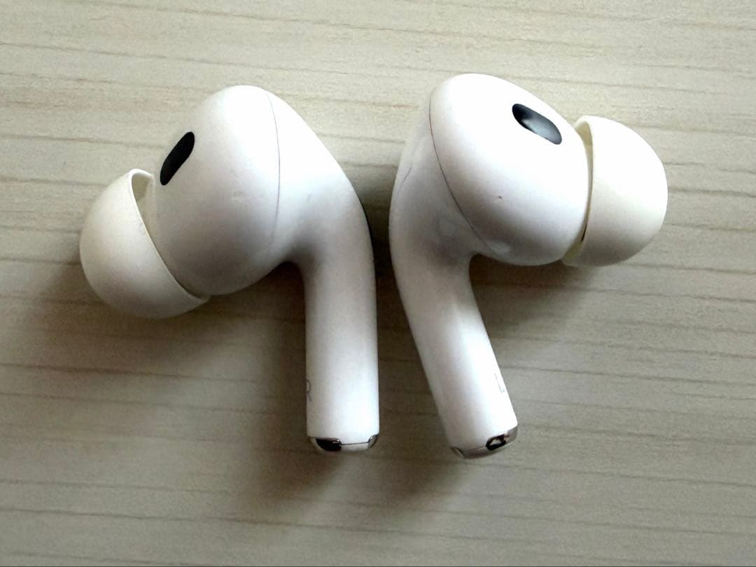 AirPodsPro (第2世代) 本体 Lightning充電型