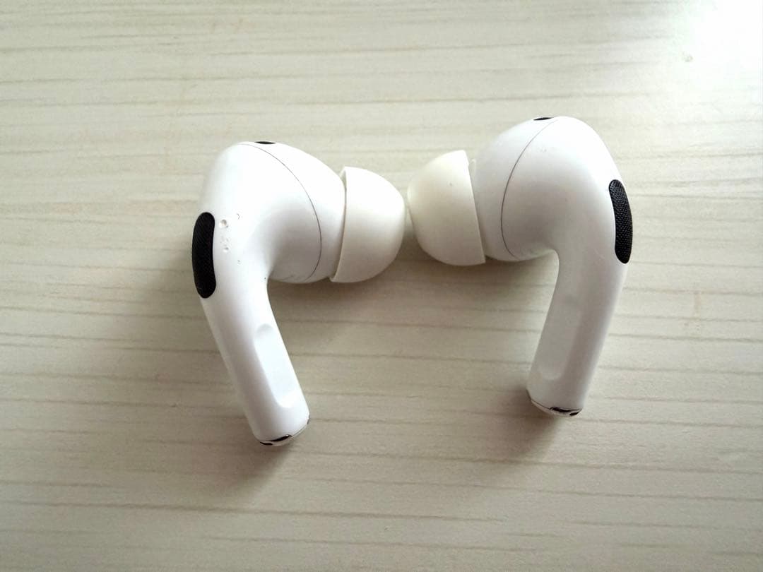 AirPodsPro (第2世代) 本体 Lightning充電型