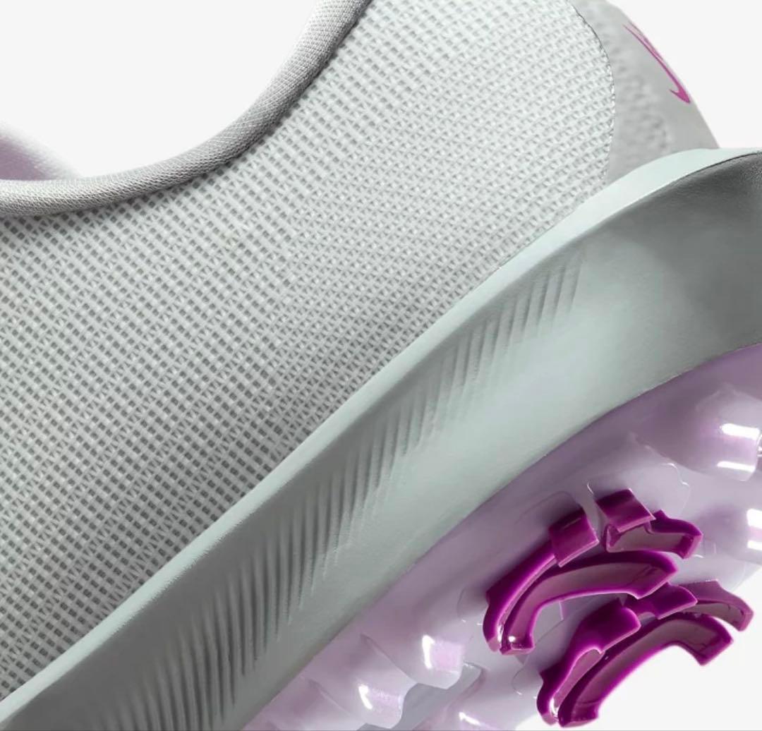 新品ナイキ エア ズーム インフィニティ ツアー 2 ワイド