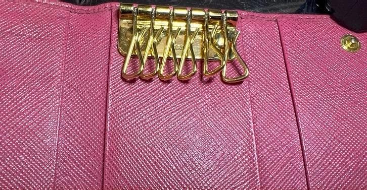 ★極美品★ PRADA プラダ キーケース 6連 ペオニア サフィアーノレザー