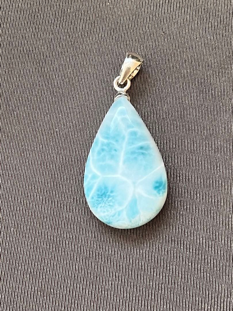 天然石☆高品質！ラリマーしずく型ペンダントップ☆全体的に模様が美しい！