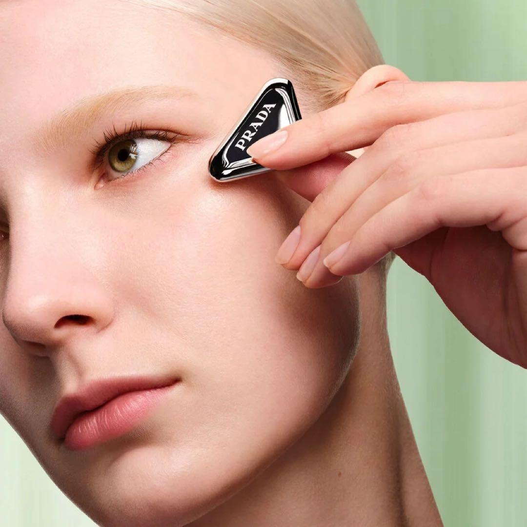 【値下げしました！】PRADA AUGMENTED SKIN EYE CREAM