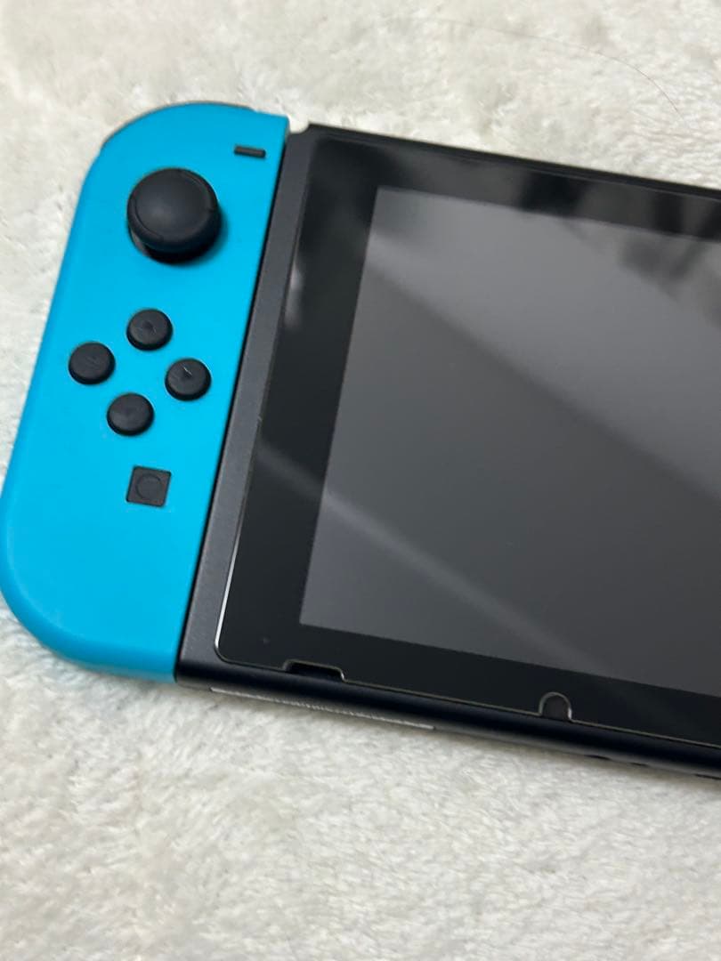 Nintendo Switch 本体　Joy-Conブルー・レッド　エイジ様