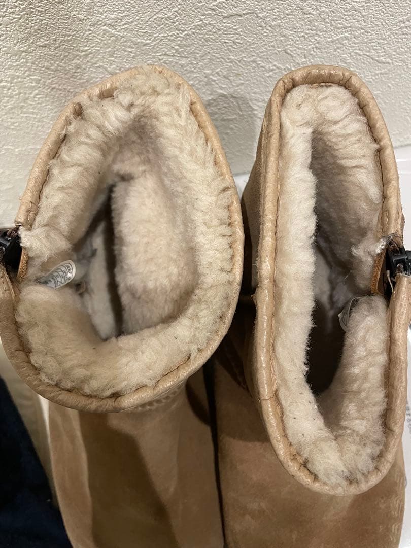 UGG ウォータープルーフ ベージュ スエード ショートブーツ ファスナー付き