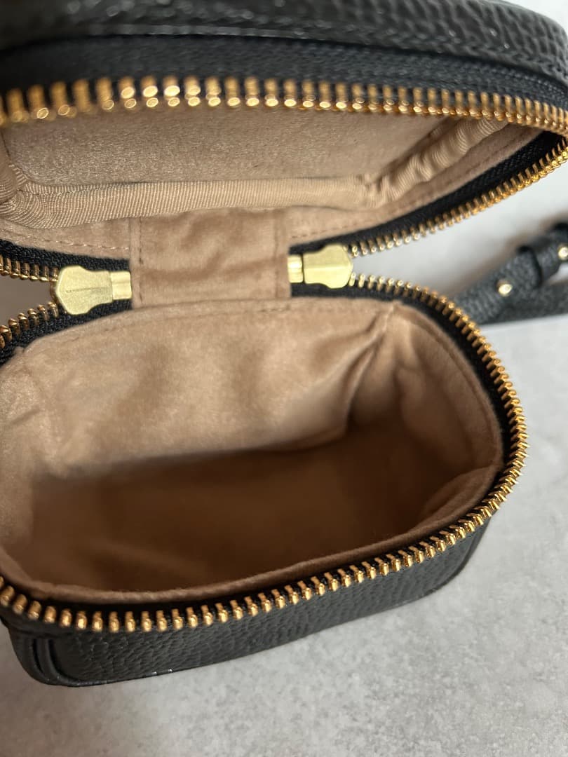 タイムセール！！！！！ chiiibag マイクロバニティ　ブラック