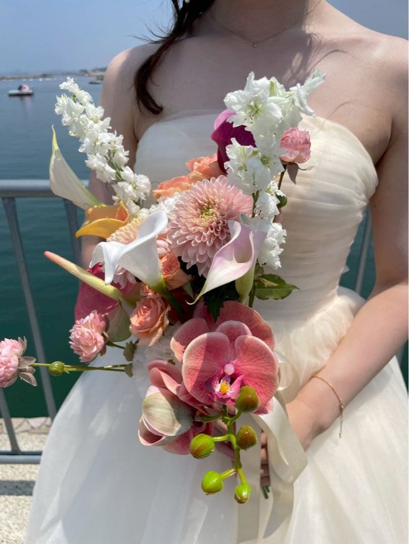 アイボリー ストラップレス Aライン ウェディングドレス