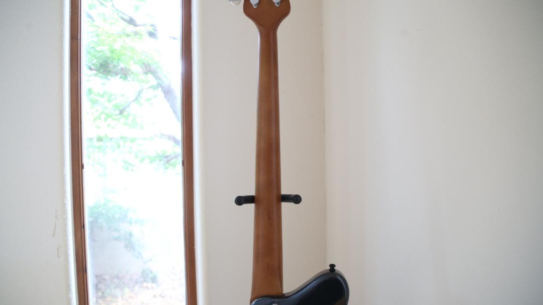 RYOGA SKATER BLACK BASS ベース　中古