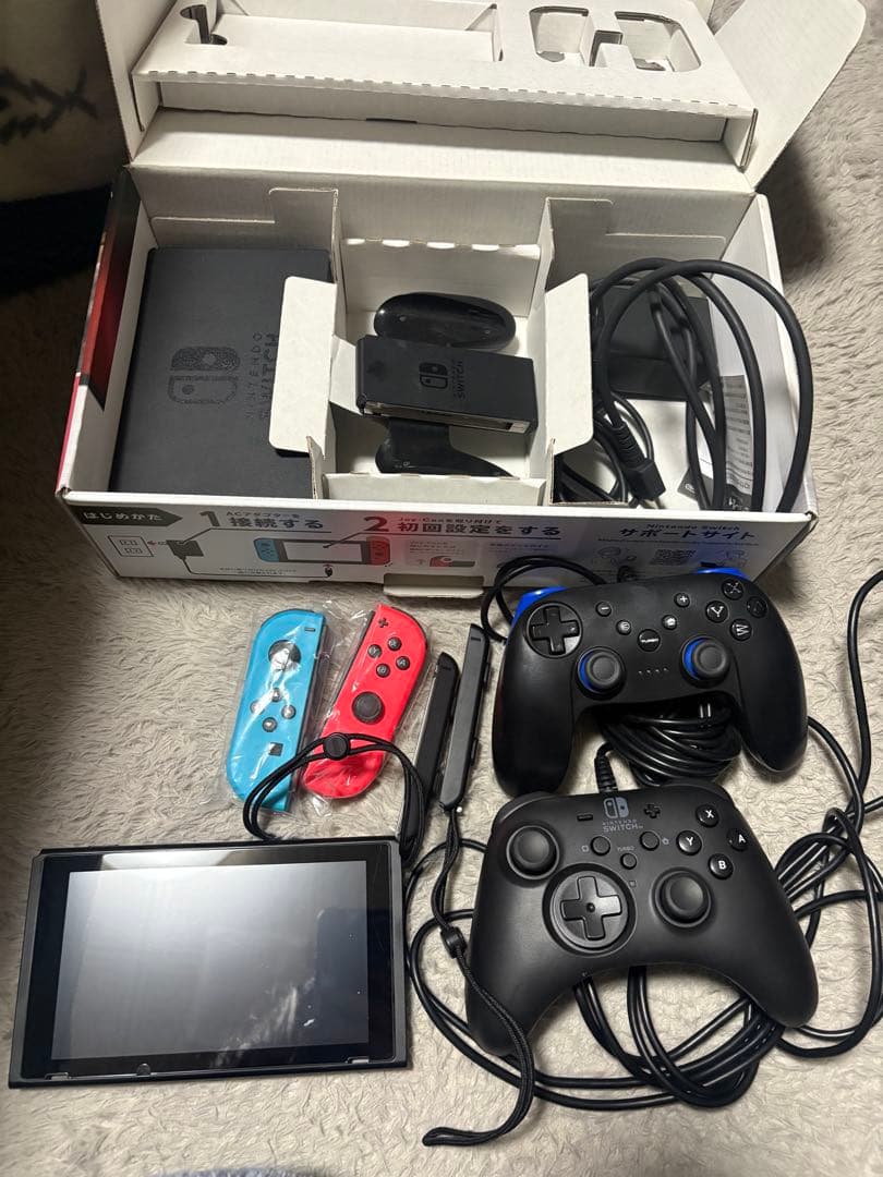 Nintendo Switch 本体とコントローラーセット