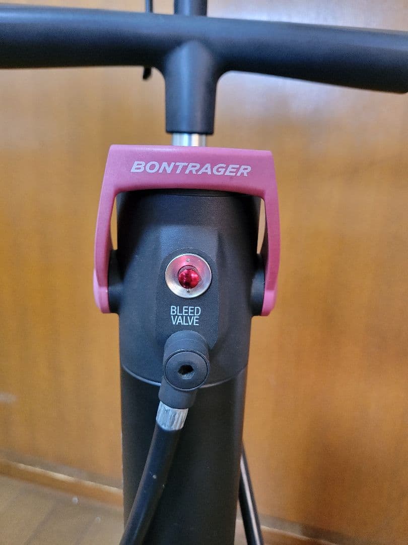 Bontrager TLRフラッシュチャージャー フロアポンプ