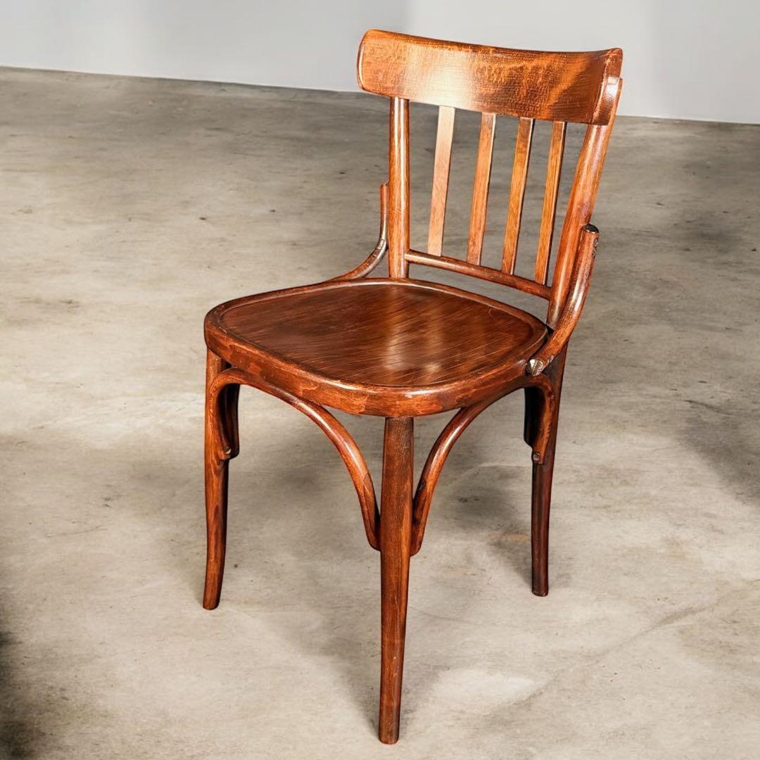 HR780 【マイナスネジ多用】　古いベントウッドチェア