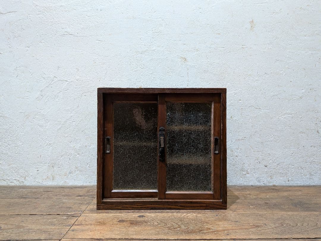 1111 アンティーク　ダイヤガラスのキャビネット　飾り棚　ケース　古家具レトロ