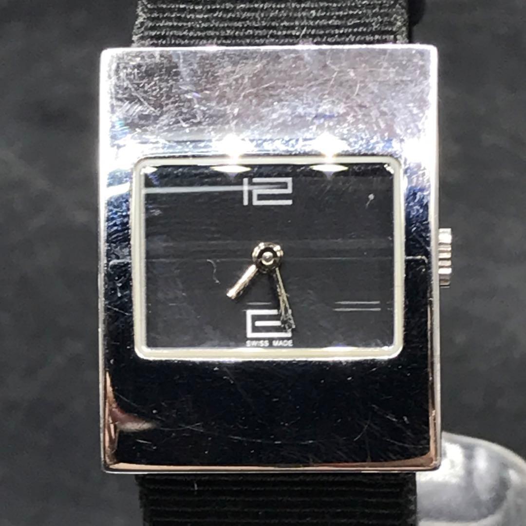 M174 電池交換済み GUCCI 腕時計 スクエア ブラック文字盤 4900L