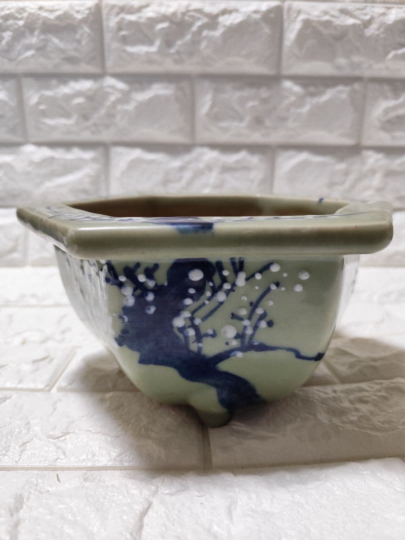 盆栽鉢 梅文 青磁染付 植木鉢 六角 　三本足