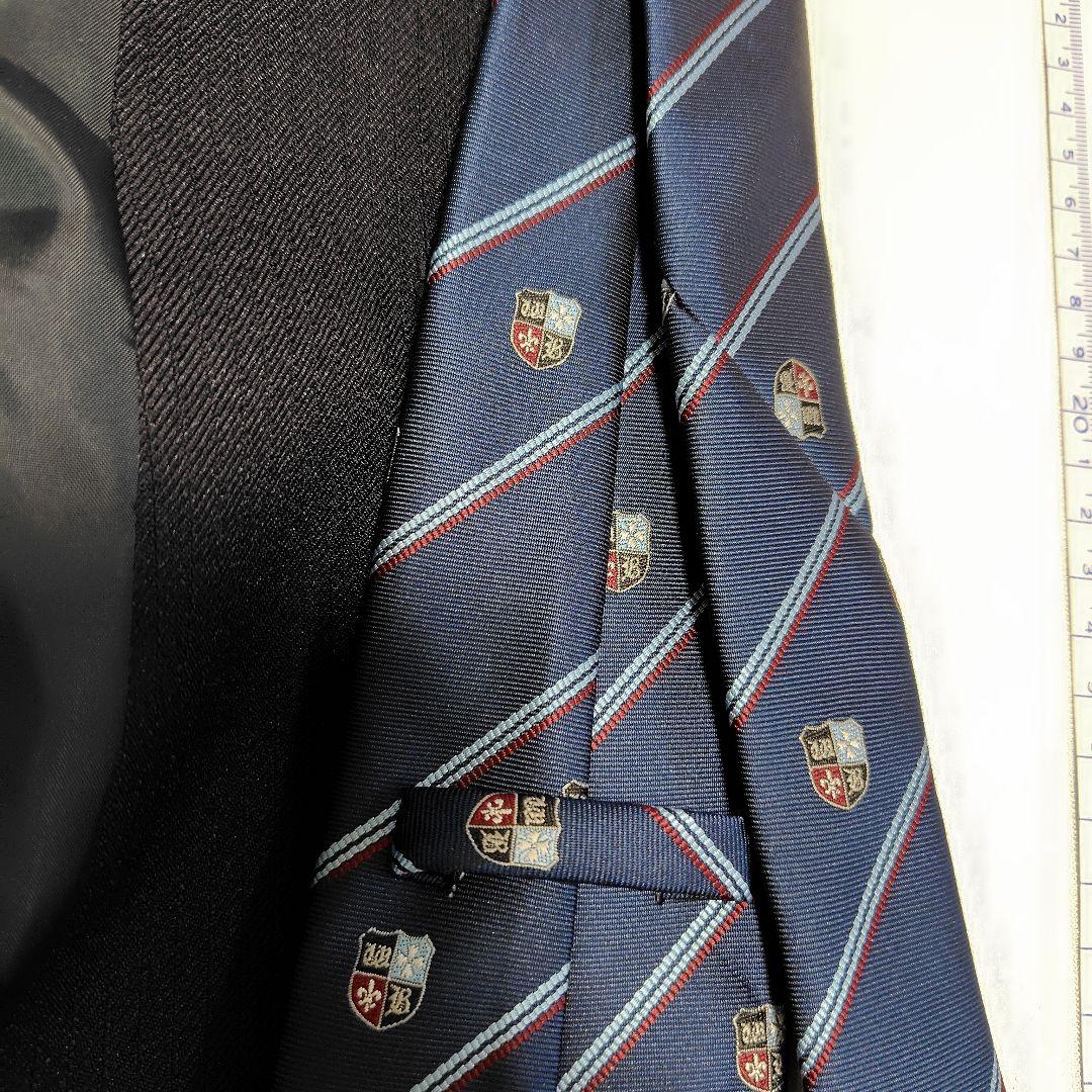 waltz by BEAMS DESIGN 160 シャツはBURBERRY 紺