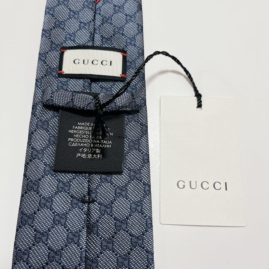 新品タグ付き グッチ ネクタイ ハイブランド GG柄 インターロッキング 光沢