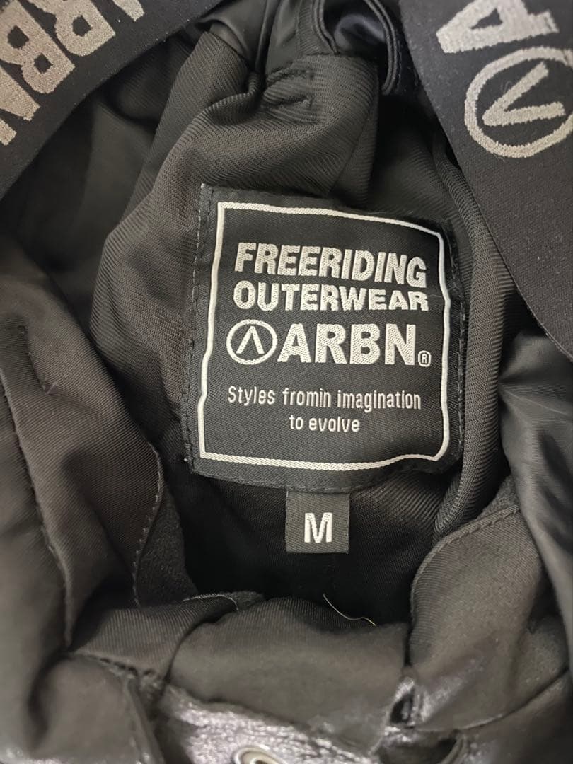 スノーボードウェアセット Burton ジャケット & ARBNパンツ など