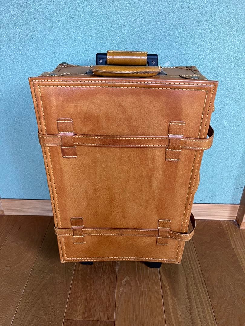 革製キャリーケースユーラシアキャリーケース