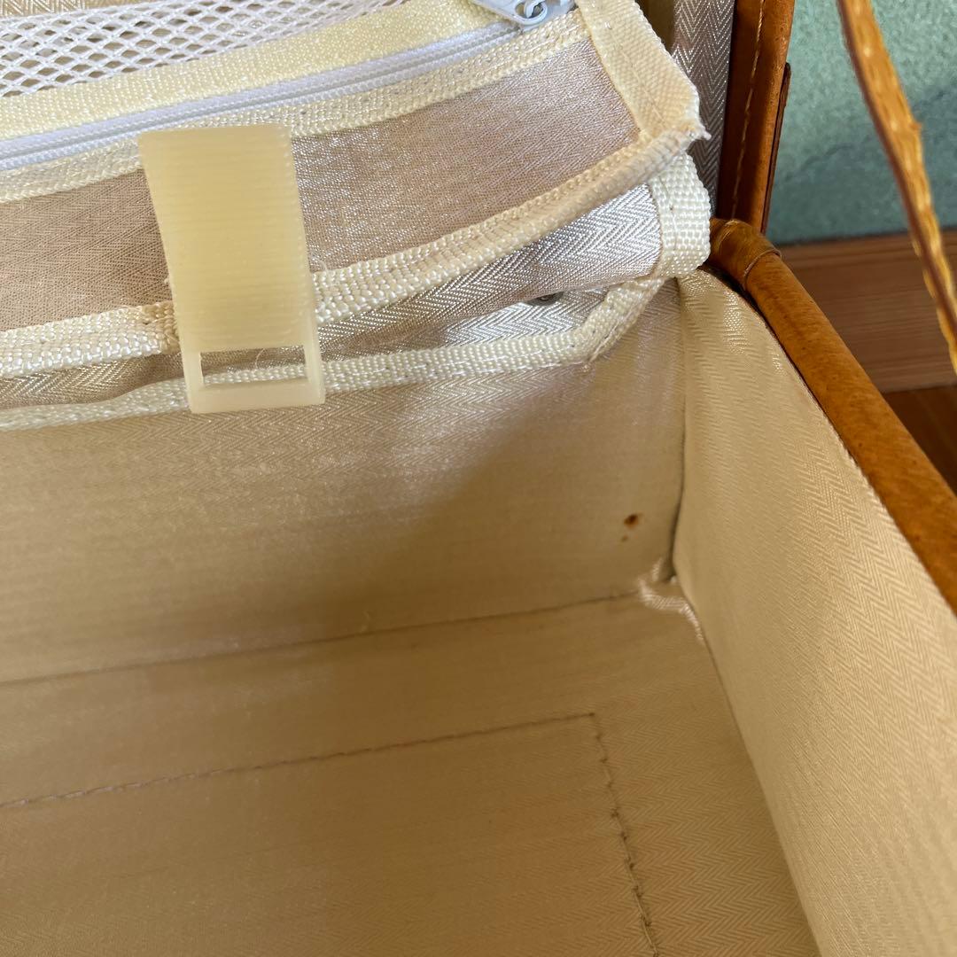 革製キャリーケースユーラシアキャリーケース