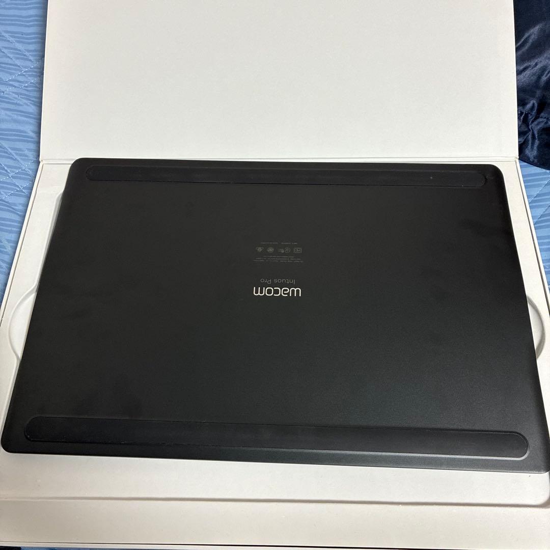 液タブ・ペンタブ wacom intuos pro large