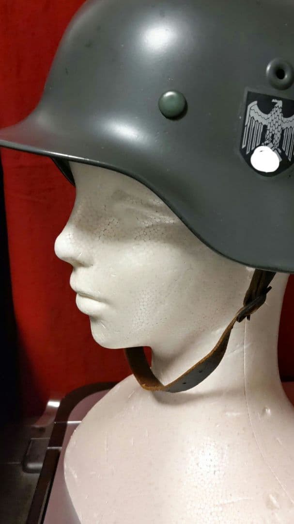 WW2ドイツ軍☆ドイツ陸軍М40ヘルメット（シェル64）実物？戦後品？