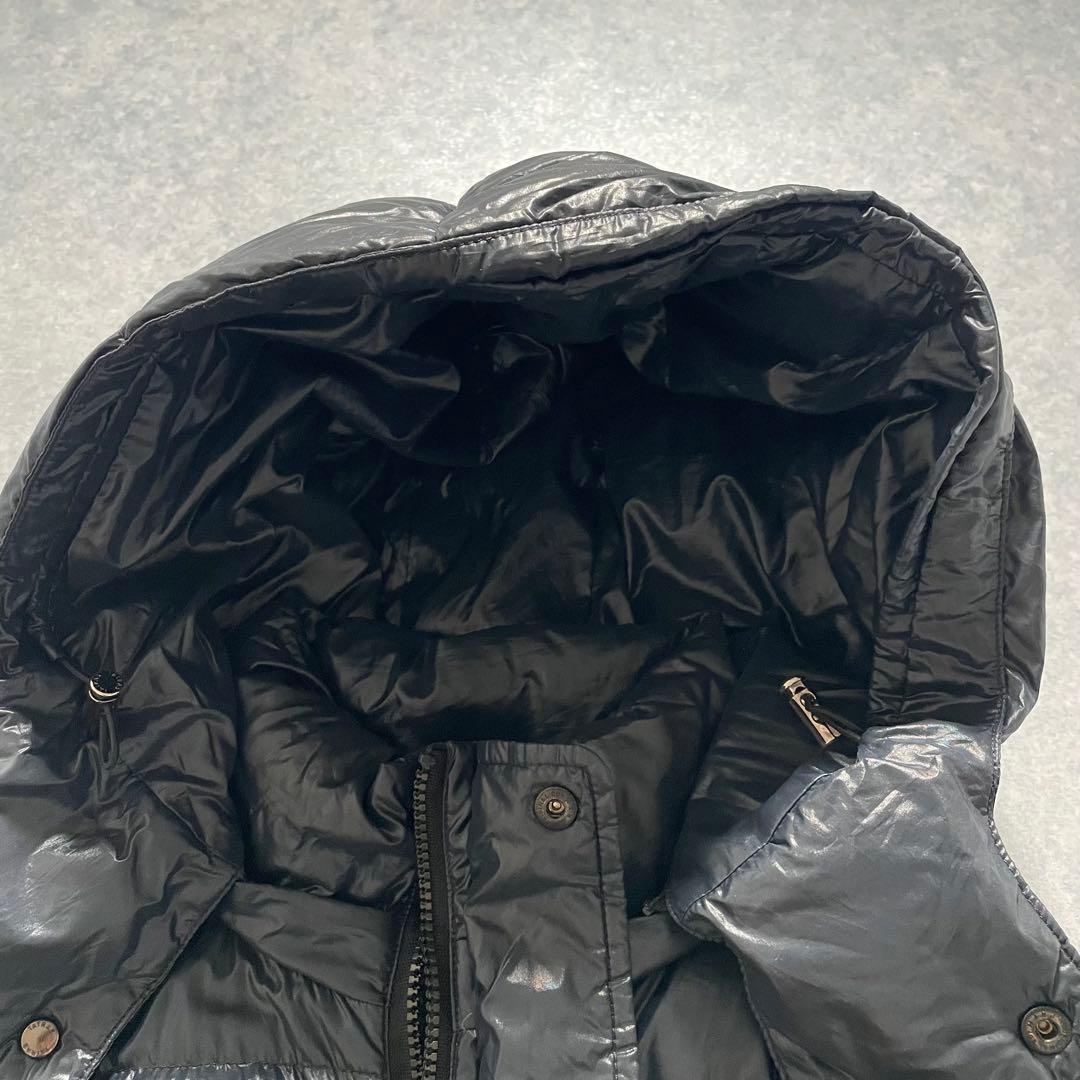 【高品質・人気】タトラス キルティング ダウンベスト ワッペン刺繍ロゴ 光沢