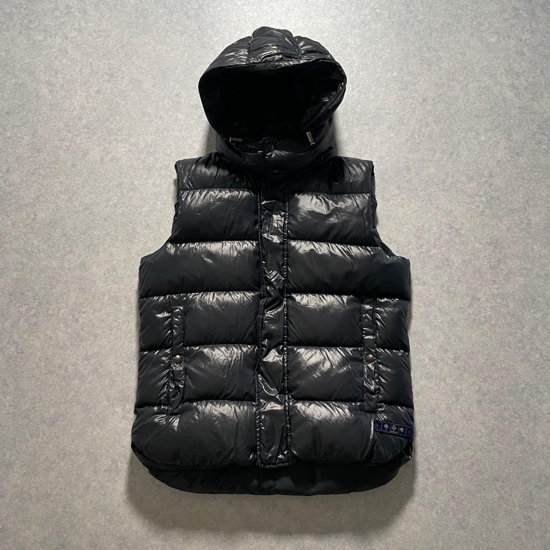 【高品質・人気】タトラス キルティング ダウンベスト ワッペン刺繍ロゴ 光沢