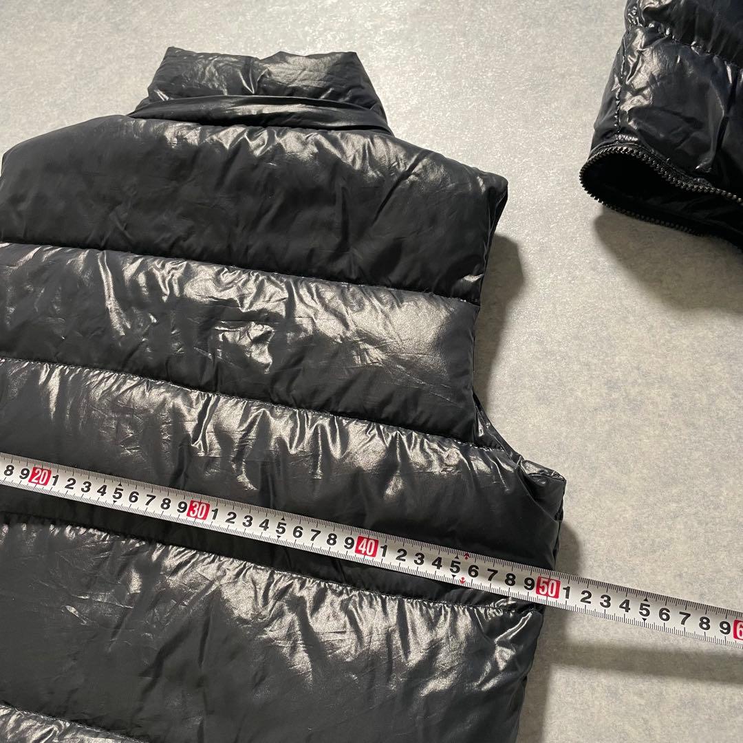 【高品質・人気】タトラス キルティング ダウンベスト ワッペン刺繍ロゴ 光沢