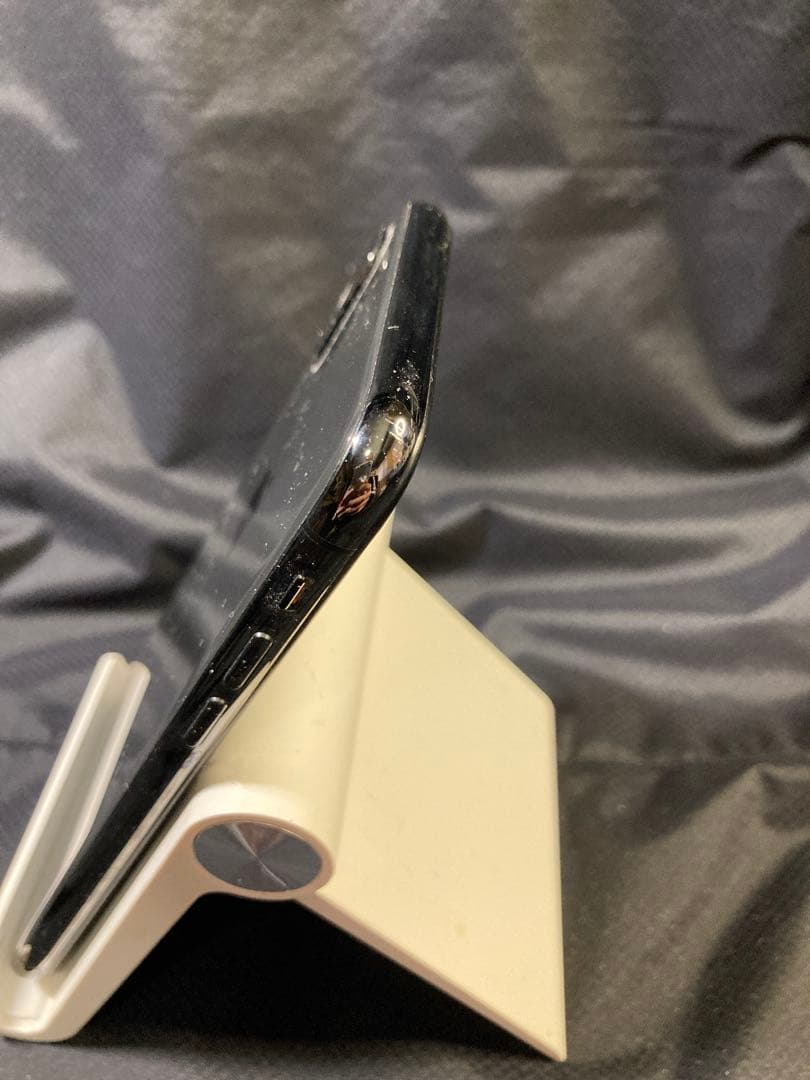 Apple iPhone X 64GB SiMフリー