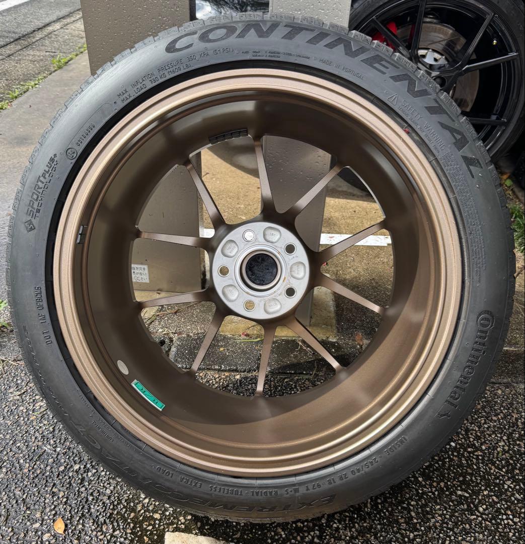 BBS RIA 033 18x8.5 48 5/114.3とコンチネンタルタイヤ