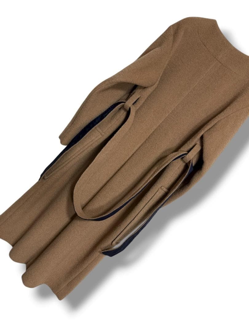 ベビーキャメル(らくだ)100%お素材 マディソンブルー ベルト付きガウンコート