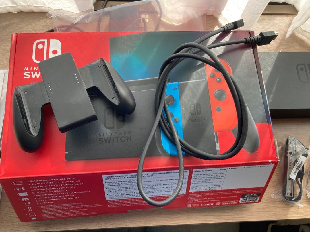 Nintendo Switch 赤/青 本体 一式セット【箱付き】