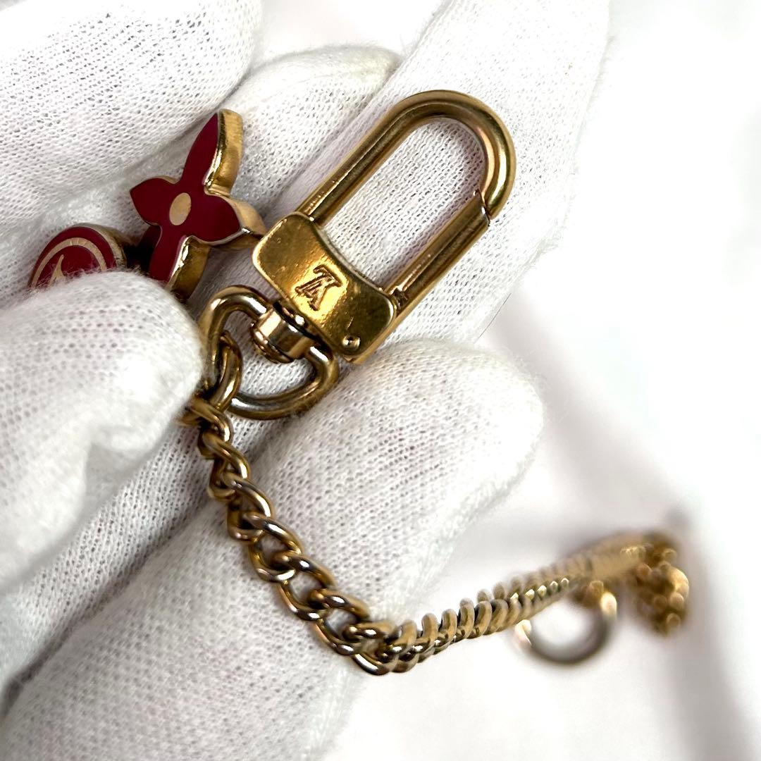【チェーンチャームのみ】　LOUIS VUITTON ルイヴィトン フラワー