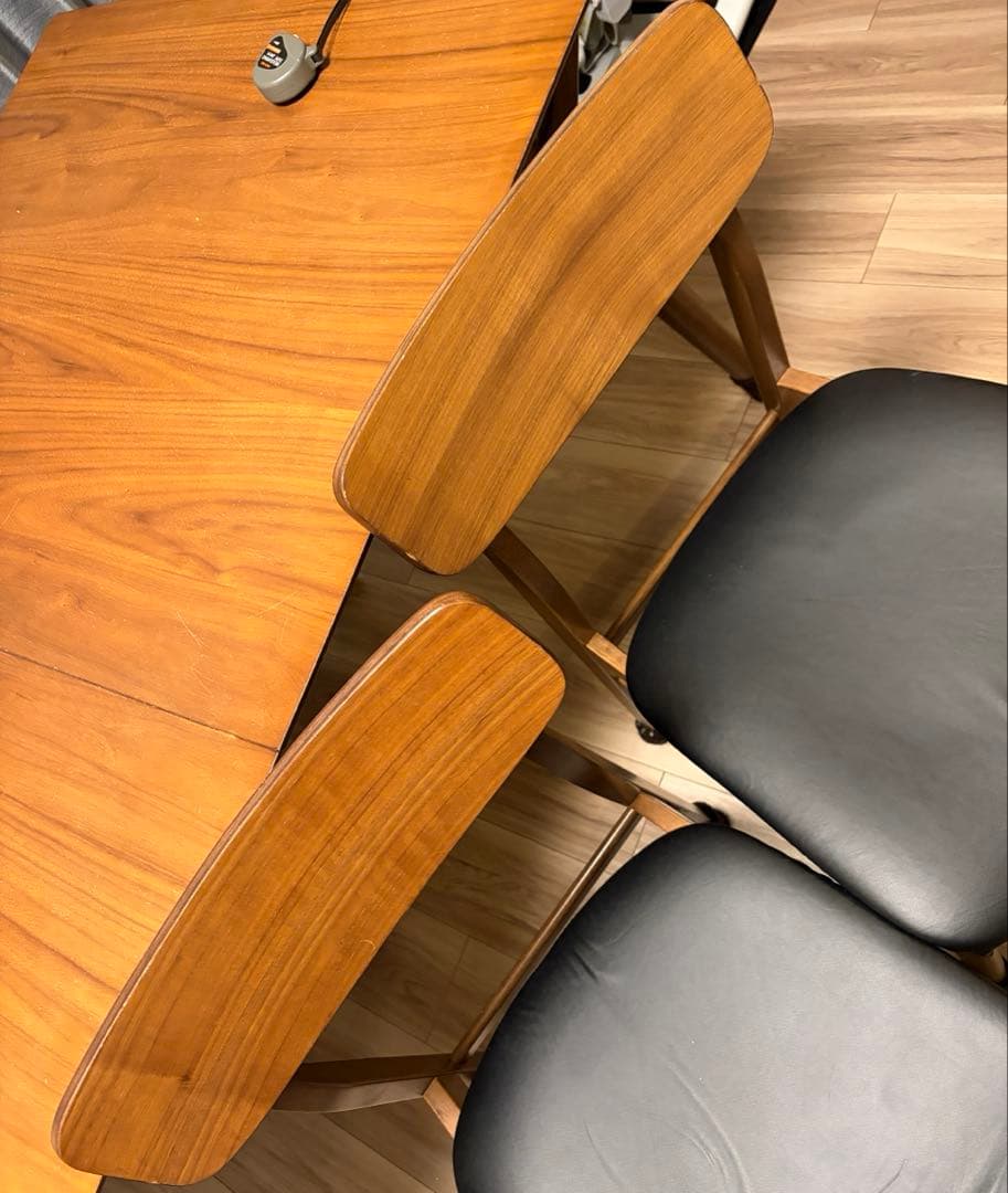 ニトリ　椅子4脚　2/8削除予定