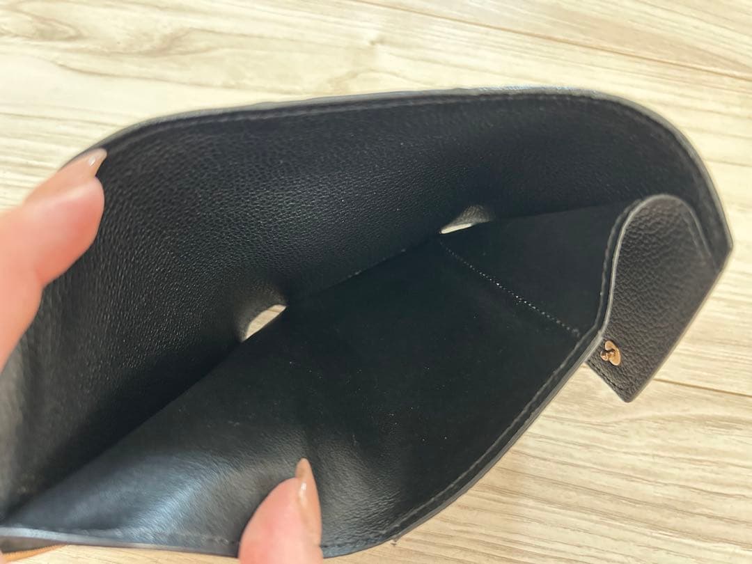 LOUIS VUITTON 三つ折り財布　ブラック