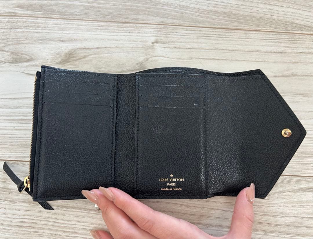 LOUIS VUITTON 三つ折り財布　ブラック