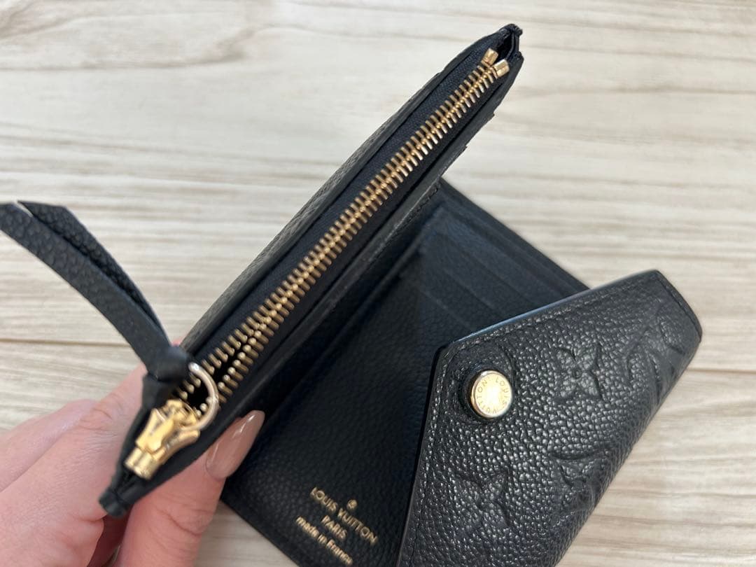 LOUIS VUITTON 三つ折り財布　ブラック