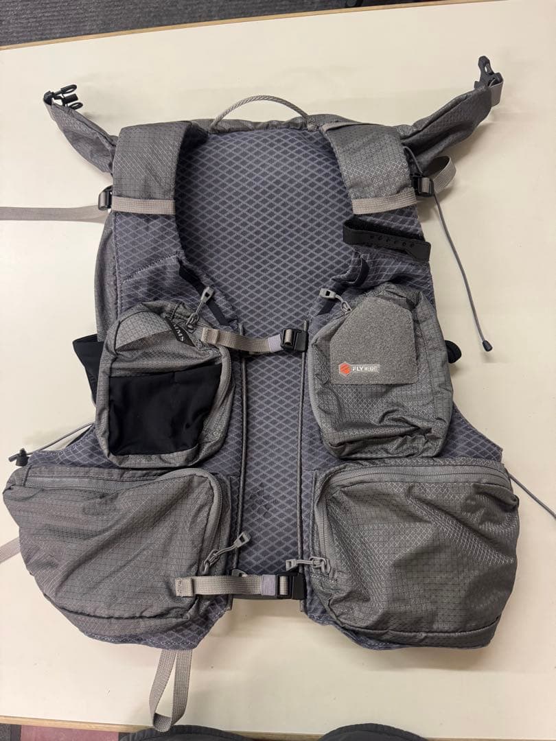 s*w様 最終値下げ！！SIMMS Flyweight Vest Pack シム