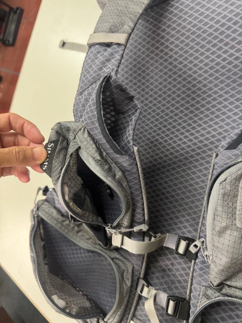 s*w様 最終値下げ！！SIMMS Flyweight Vest Pack シム