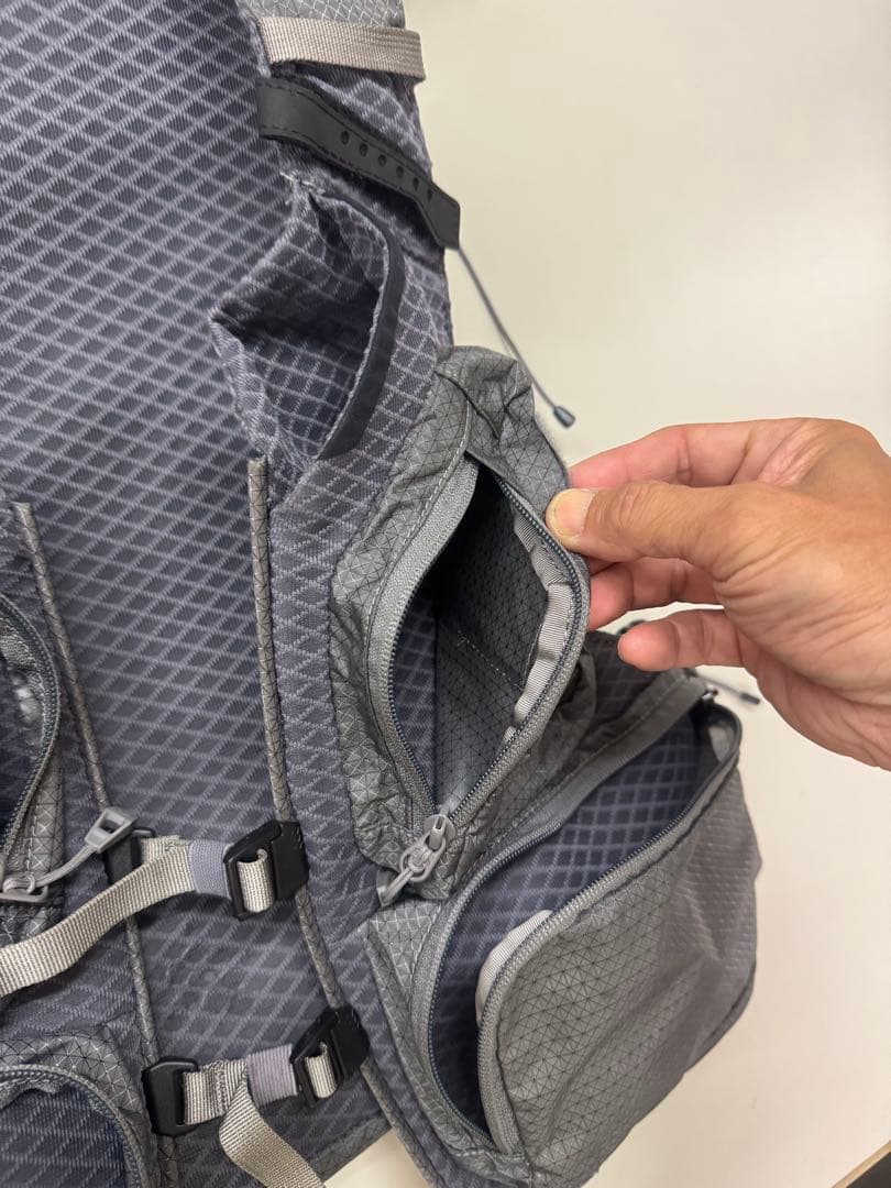 s*w様 最終値下げ！！SIMMS Flyweight Vest Pack シム